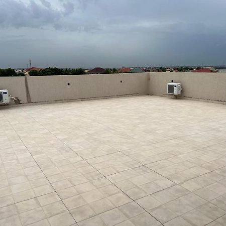 Fowaa Lux Bed & Breakfast Tema Luaran gambar