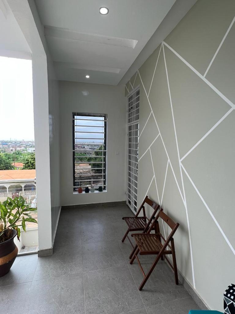 Fowaa Lux Bed & Breakfast Tema Luaran gambar